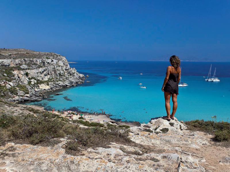 Cala Rossa egadi favignana